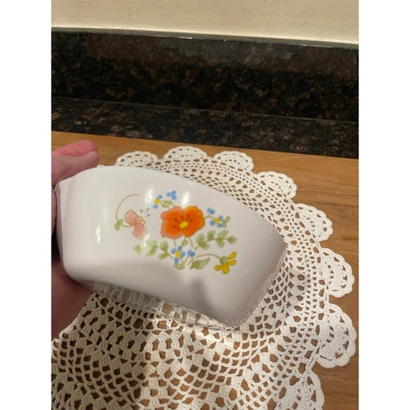 Vintage Corningware - wildflower Saucepan with lid - Picture 8 of 8